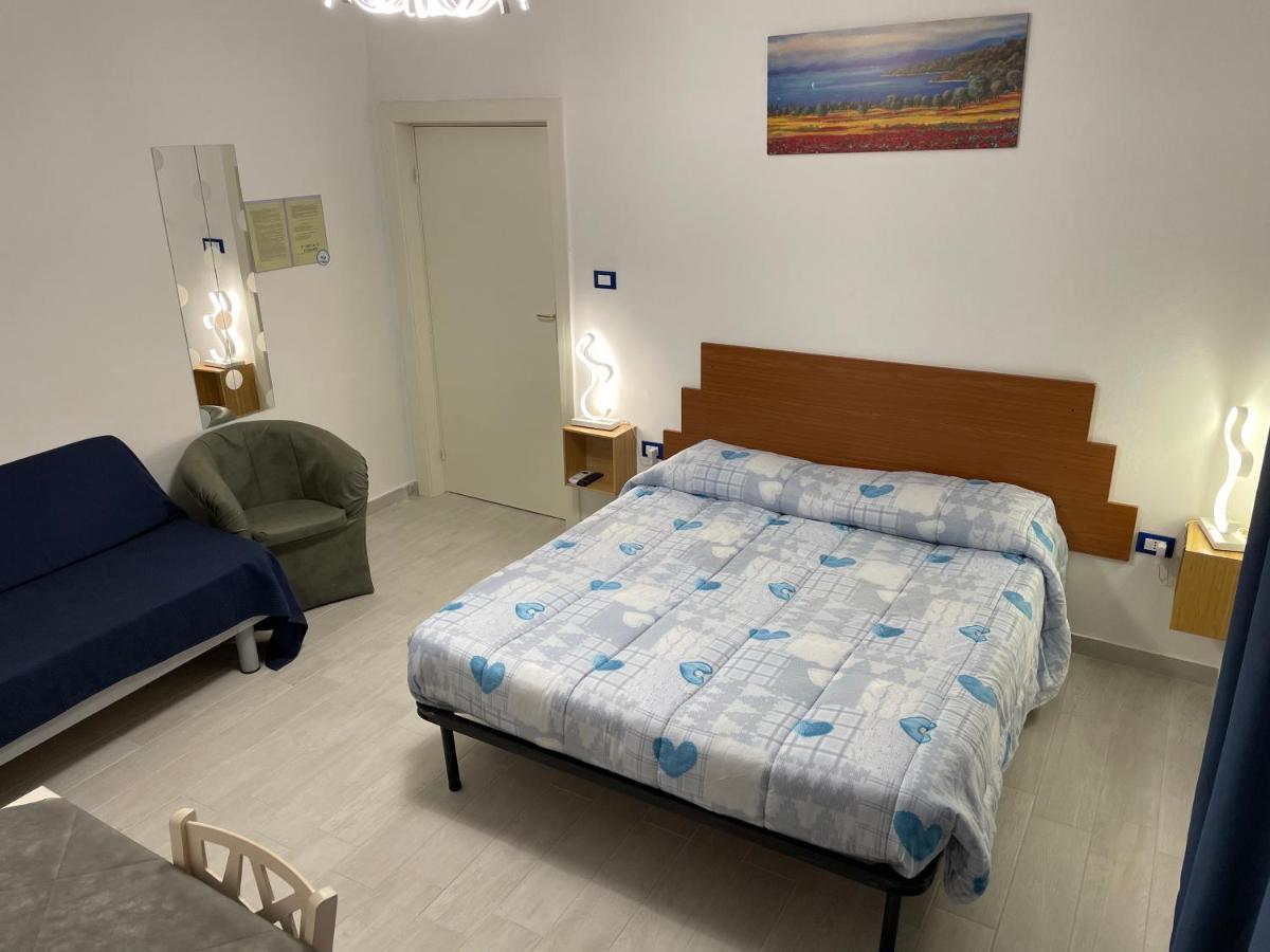 B&B Del Corso - Affittacamere Giulianova Eksteriør billede