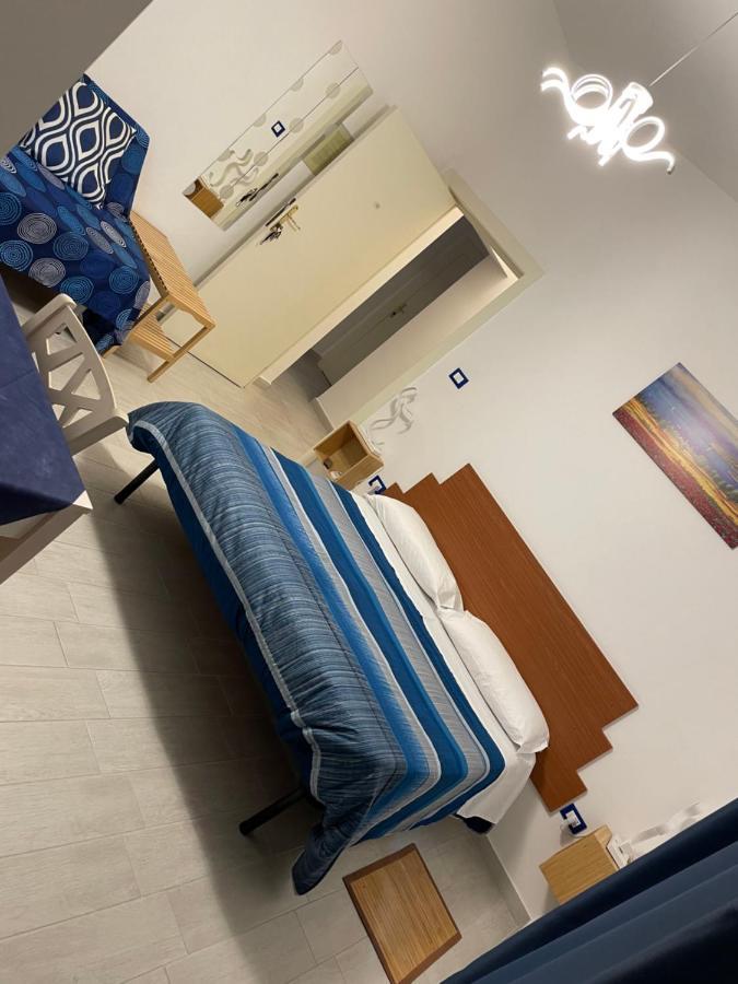 B&B Del Corso - Affittacamere Giulianova Eksteriør billede